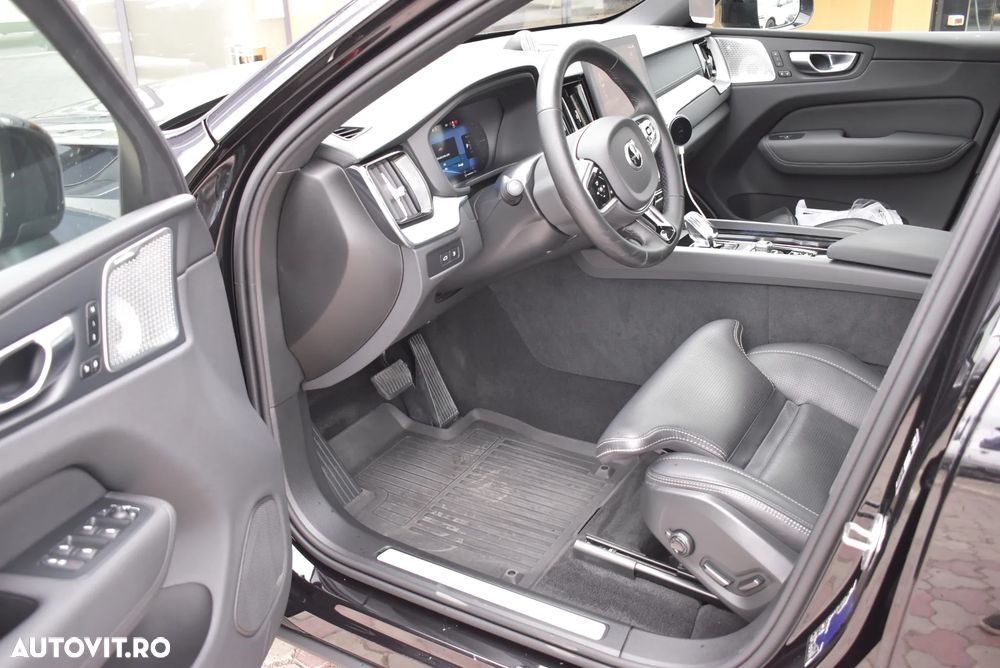 Volvo XC 60 T8 AWD AT PHEV Ultra Black Edition - 25