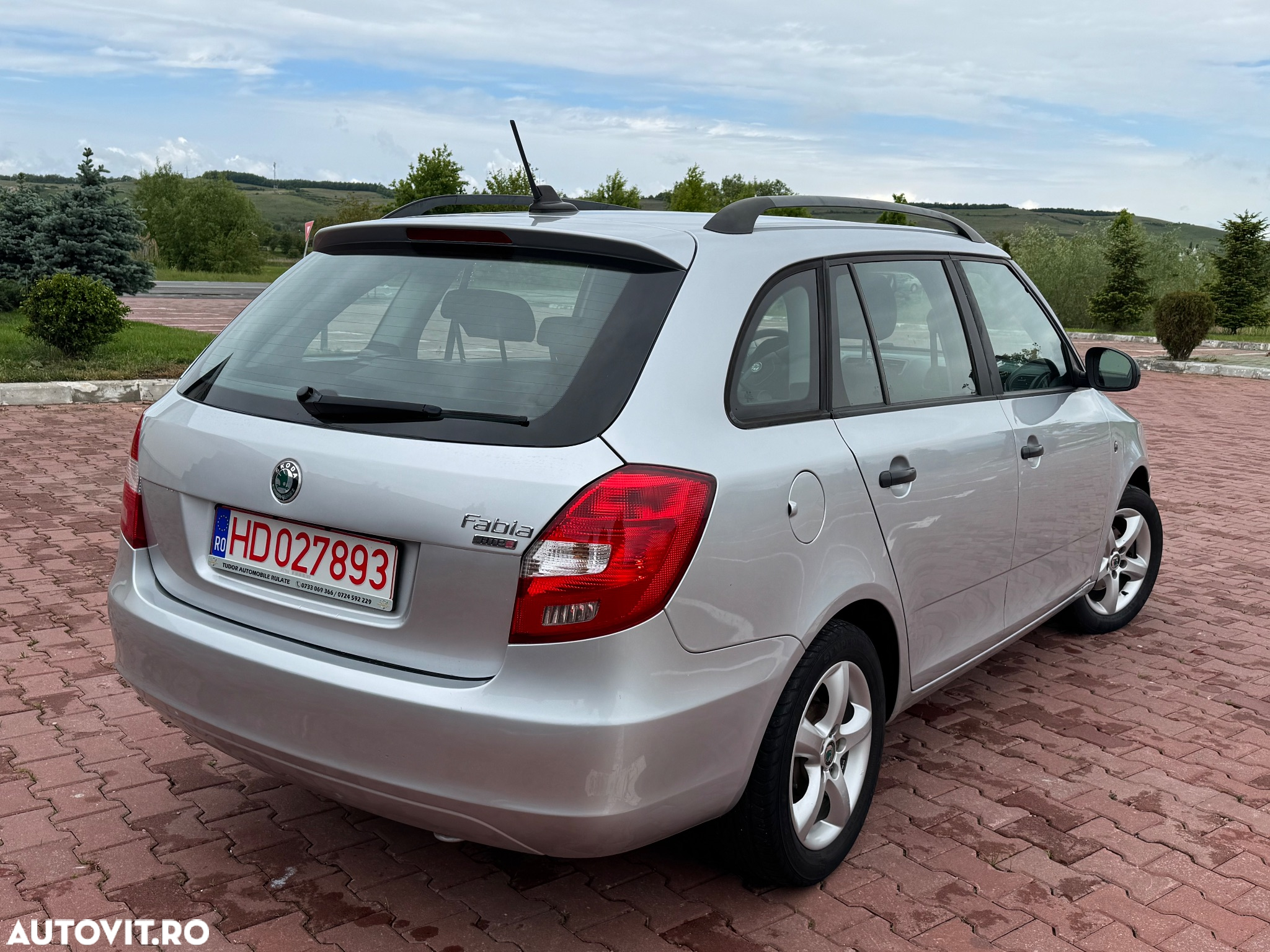 Skoda Fabia 1.2 HTP Combi Elegance - 35