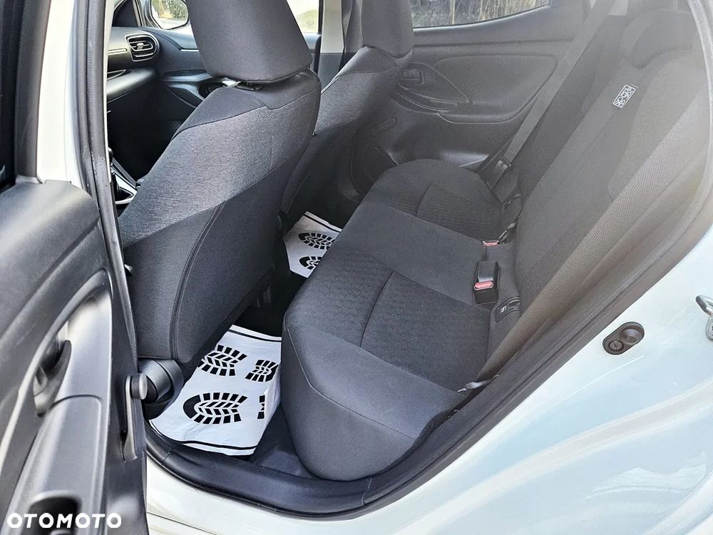 Toyota Yaris 1.5 VVT-i Team Deutschland - 18