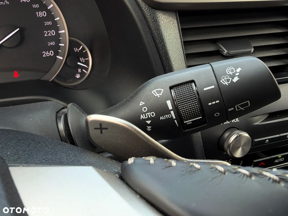 Lexus RX 450h Prestige - 30