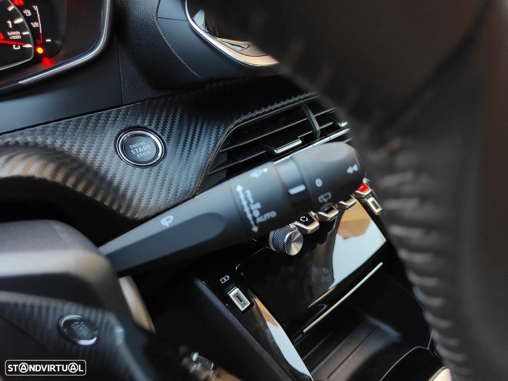 Peugeot 208 1.2 PureTech Allure Pack - 55