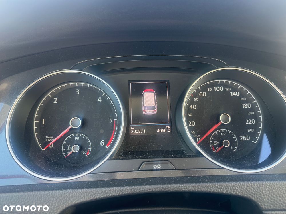 Volkswagen Golf 2.0 TDI 4Motion (BlueMotion Technology) Comfortline - 9