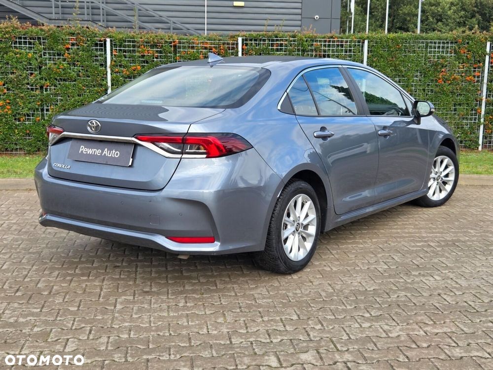 Toyota Corolla - 10