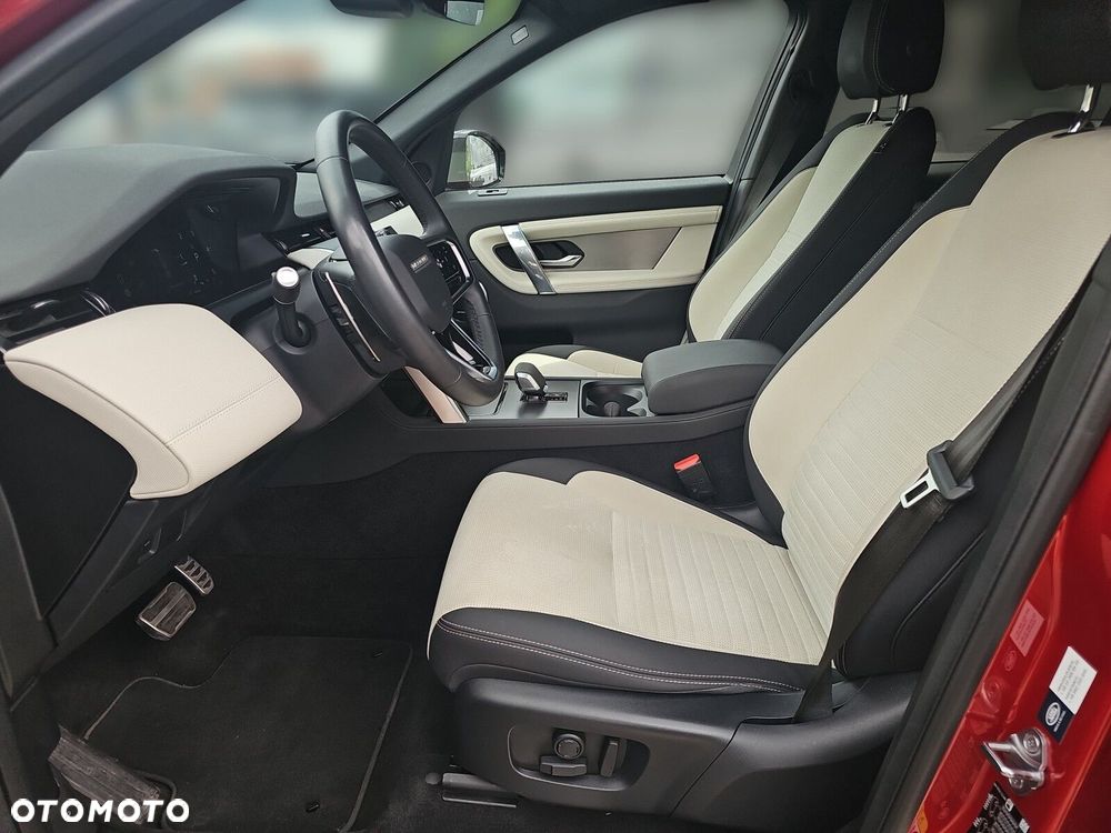 Land Rover Discovery Sport - 12