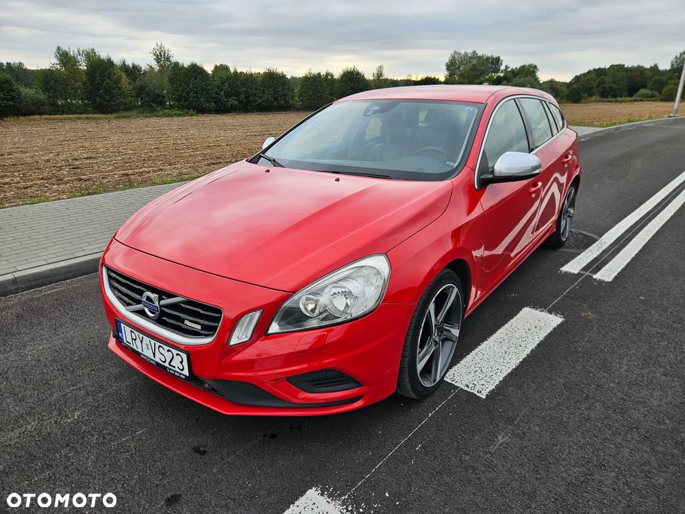 Volvo V60 D4 R-Design Kinetic - 1