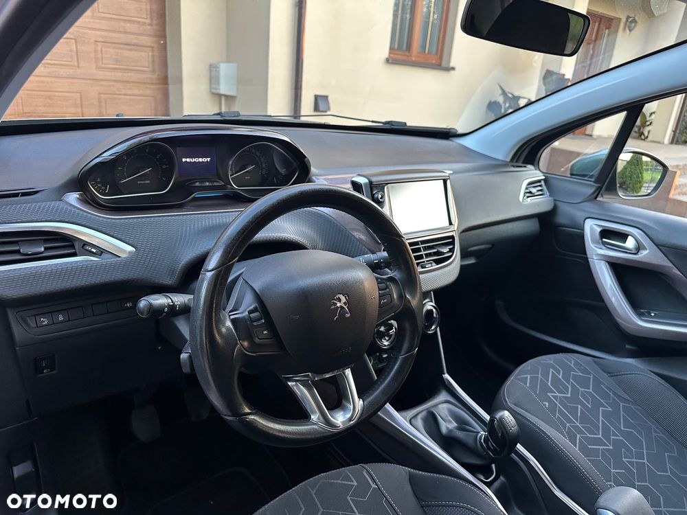 Peugeot 2008 PureTech 82 Style - 19