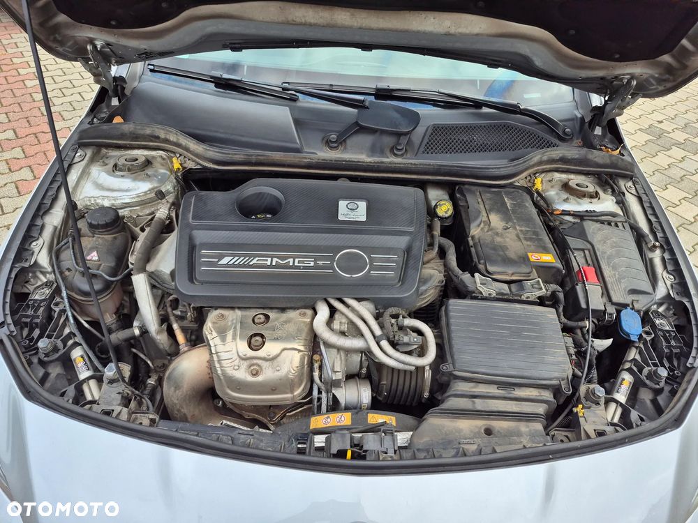Mercedes-Benz CLA AMG 45 4-Matic - 21