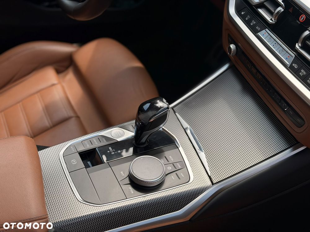BMW Seria 3 330i xDrive M Sport sport - 21