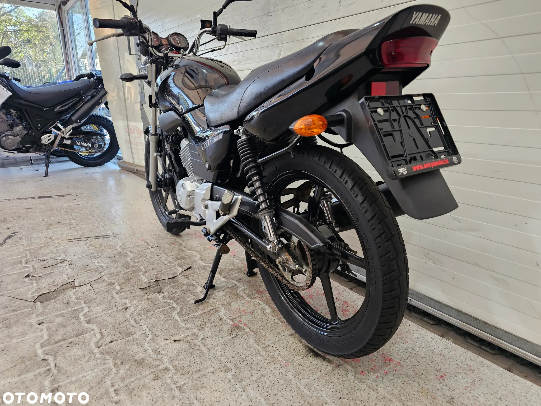 Yamaha YBR - 12