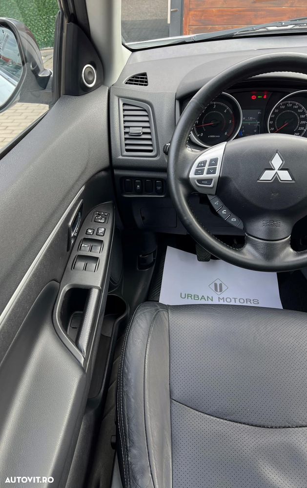 Mitsubishi ASX 1.8 DI-D 2WD Instyle - 17