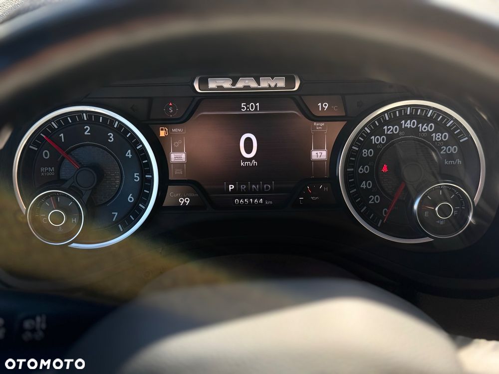 RAM 1500 Crew Cab Laramie - 22