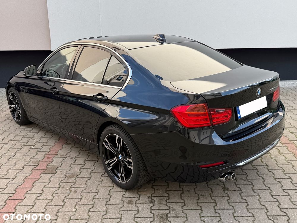 BMW Seria 3 330d Sport-Aut Luxury Line - 1