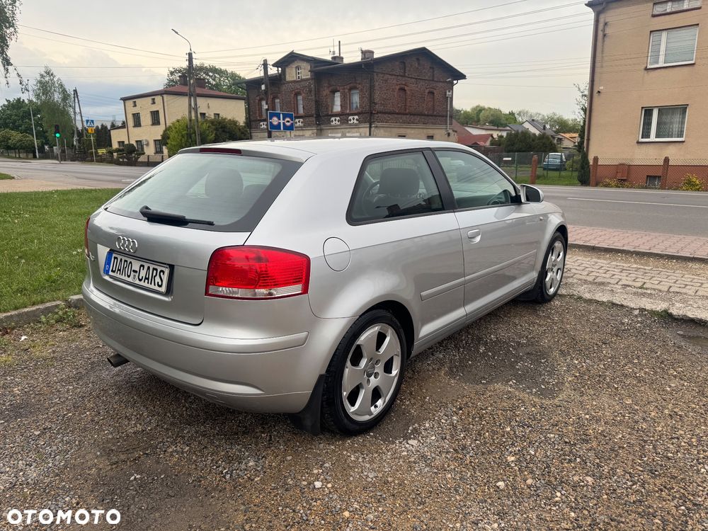 Audi A3 3-drzwiowe 1.6 S Line Sportpaket plus - 16