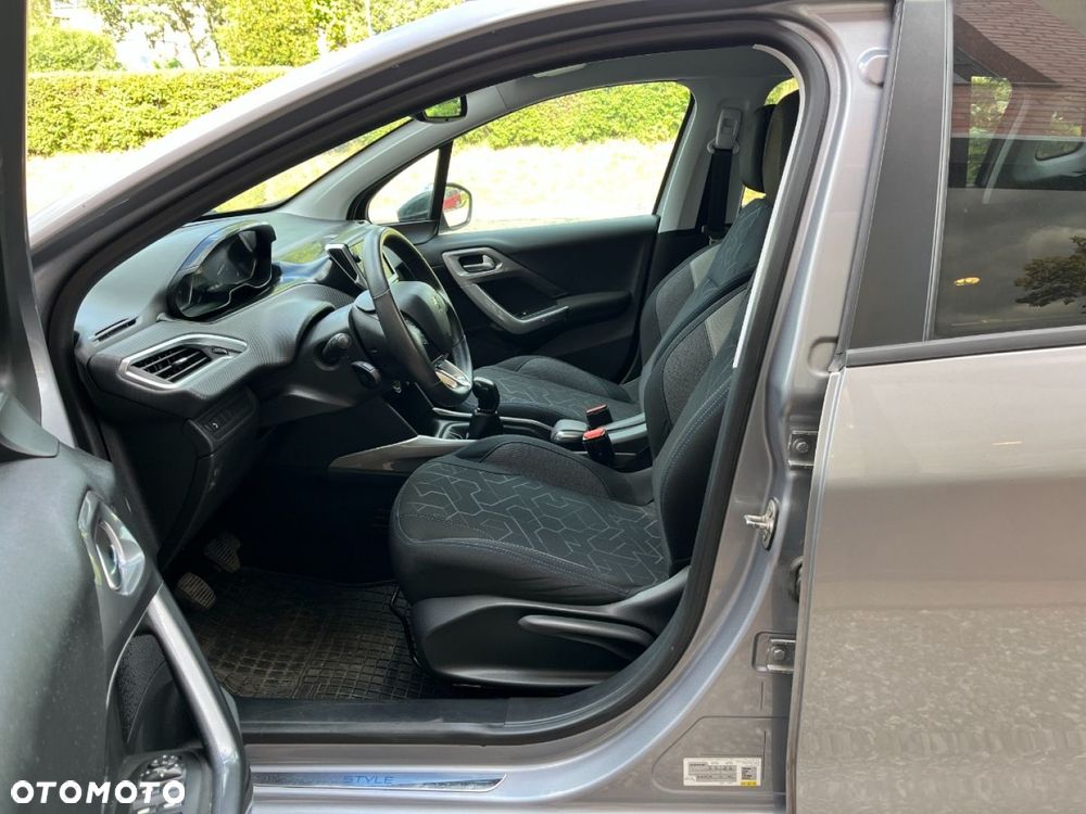 Peugeot 2008 82 VTI Active - 21