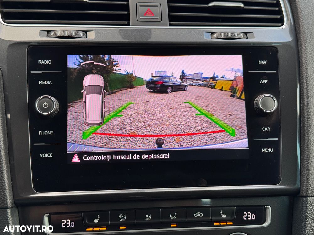 Volkswagen Golf 2.0 BlueTDI Comfortline - 21