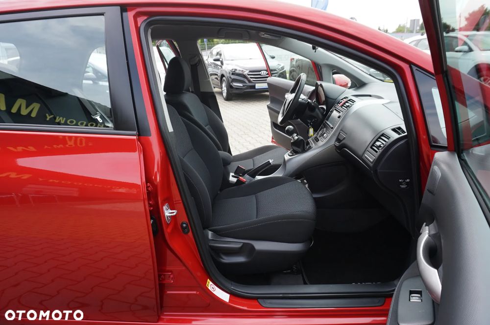 Toyota Auris 1.6 Executive - 26