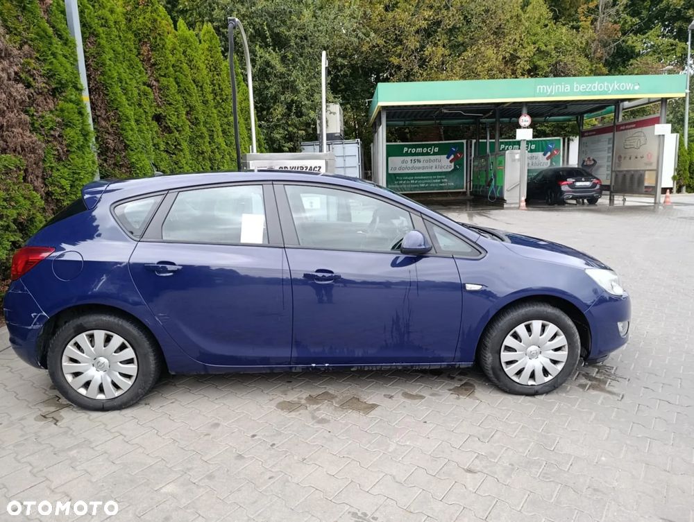 Opel Astra - 18