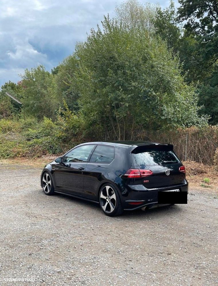VW Golf 2.0 TSi GTi DSG - 2