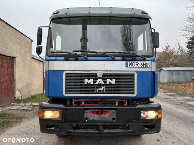 MAN F2000 27.403 - 3