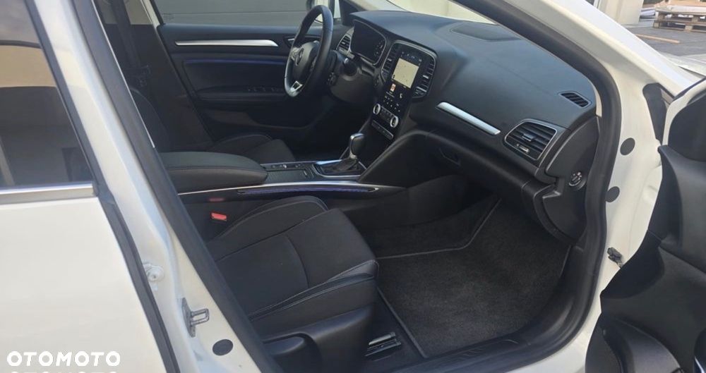 Renault Megane 1.3 TCe Intens EDC - 22