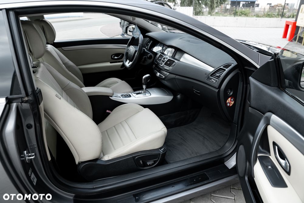 Renault Laguna Coupe V6 dCi 235 FAP GT - 30