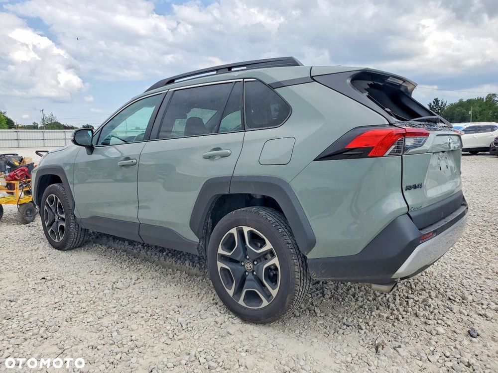 Toyota RAV4 2.5 XLE - 2