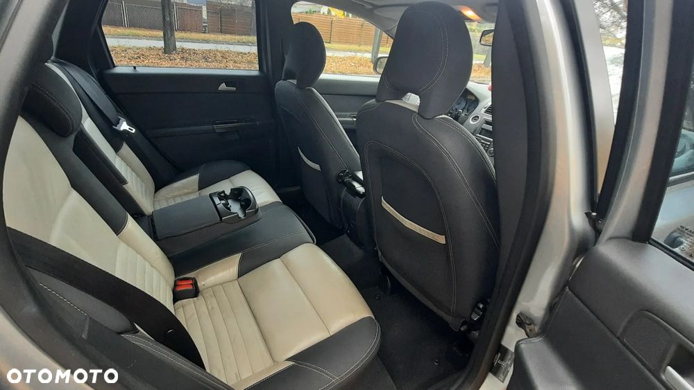 Volvo V50 1.8 Momentum - 14