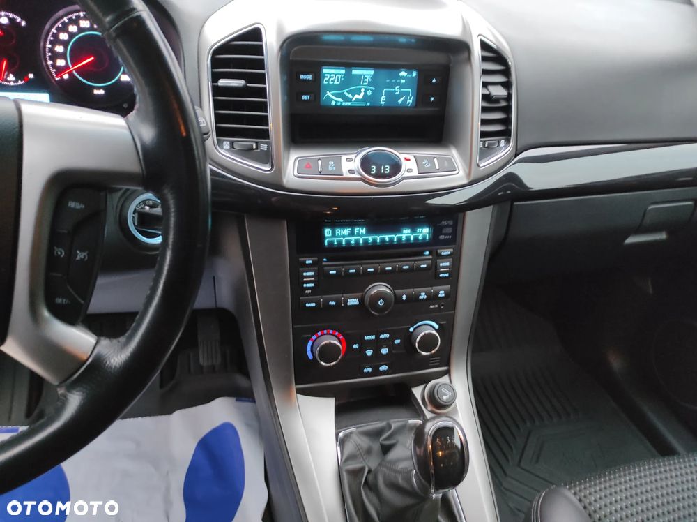Chevrolet Captiva 2.4 2WD Travel Edition - 16