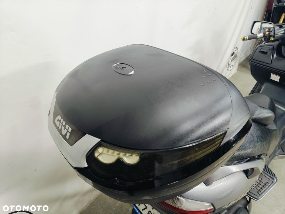 Suzuki Burgman - 11