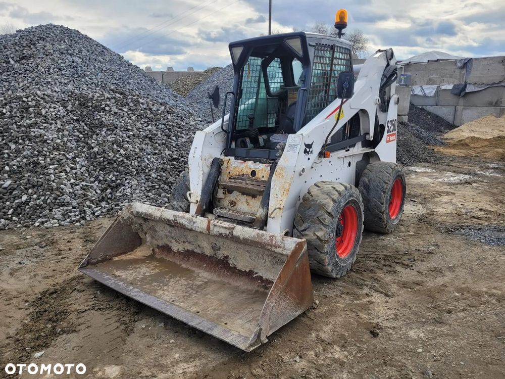 Bobcat S250 - 1