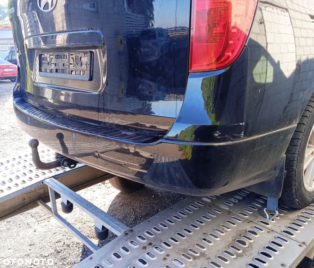 Na części Hyundai H1 II Wagon 2.5 CRDI 2010 lakier NBA silnik D4CBA skrzynia biegów GZ04 maska klapa drzwi przesuwne zderzak lampa błotnik fotel kanapa 7 miejsc szyba - 5