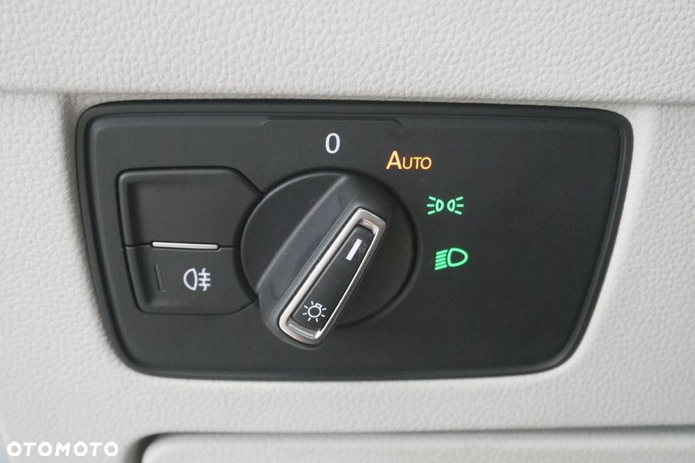 Volkswagen Passat Variant - 31