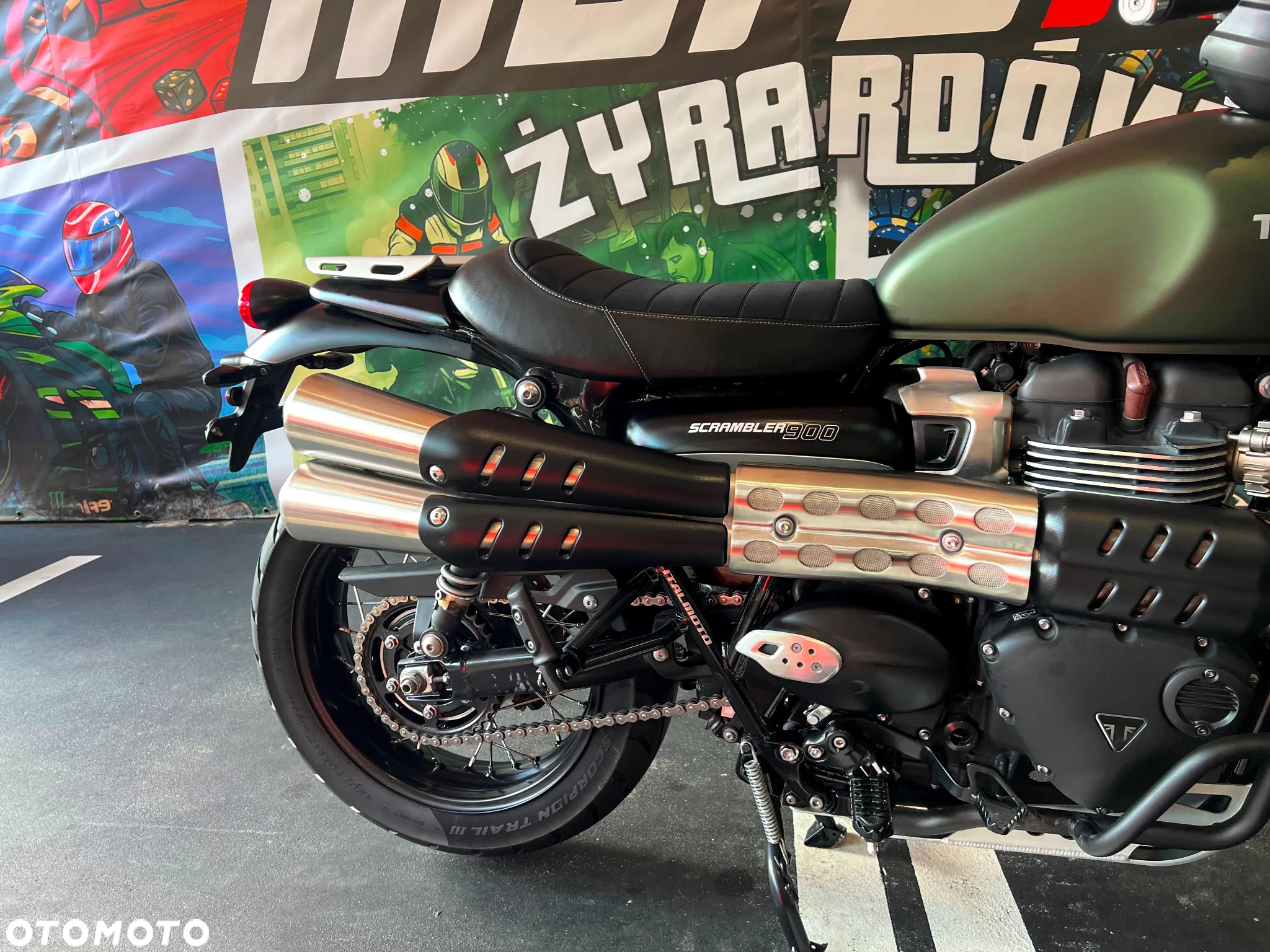 Triumph Scrambler - 9