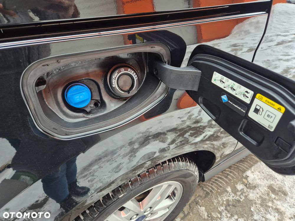 Ford Tourneo Connect Grand - 9