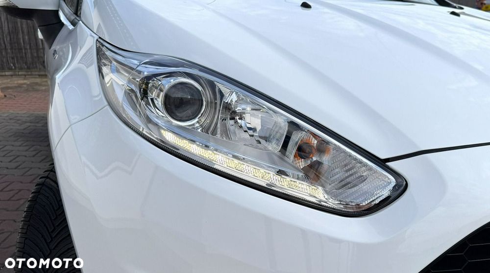Ford Fiesta 1.0 EcoBoost S&S ST-LINE X - 9