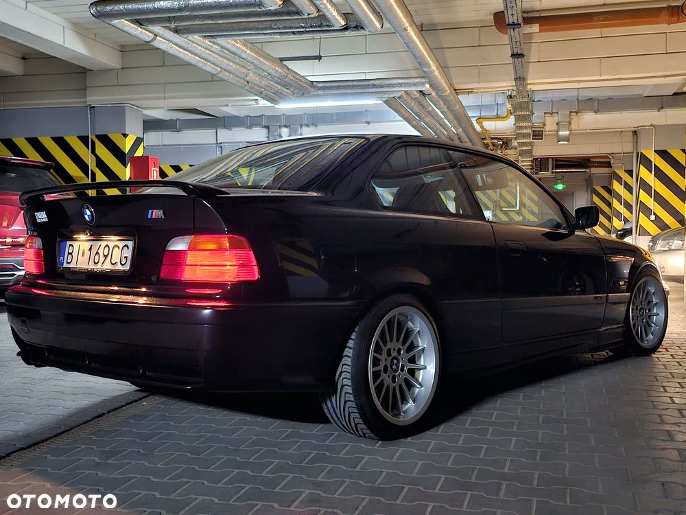 BMW Seria 3 328i - 2