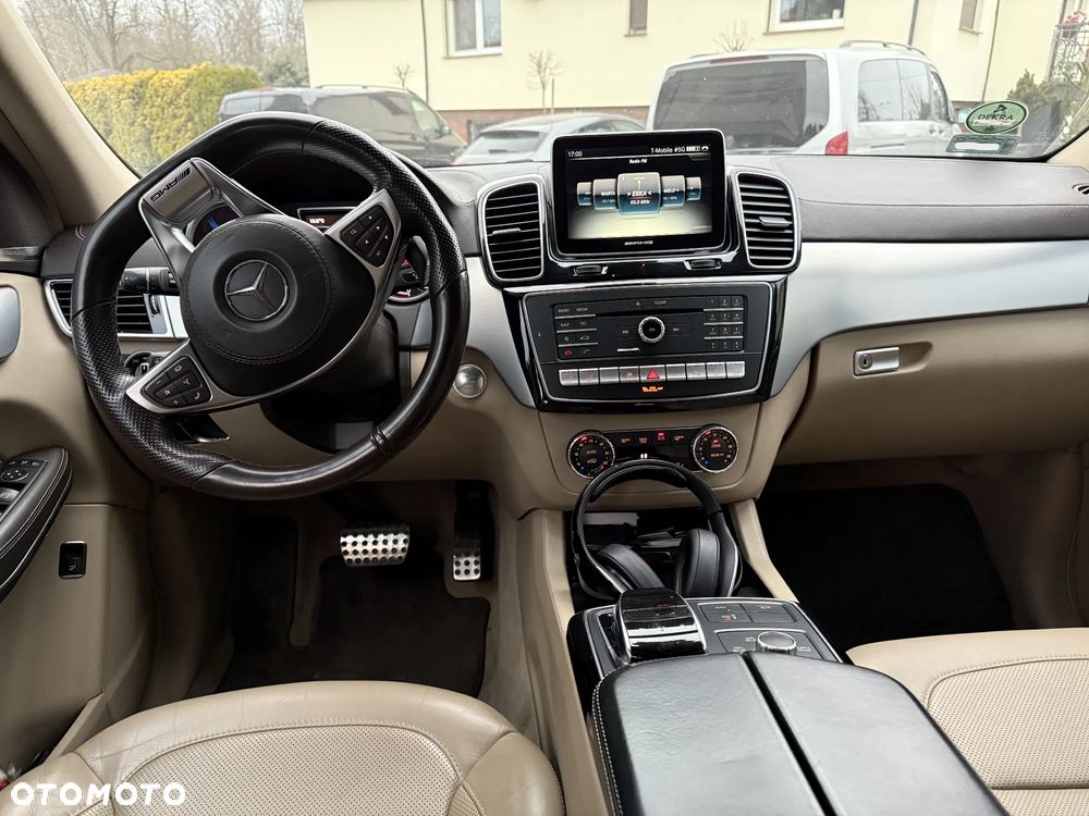 Mercedes-Benz GL - 14