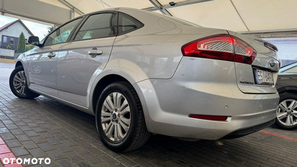 Ford Mondeo - 26