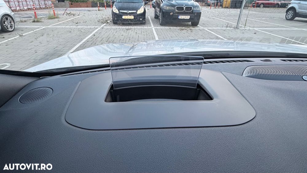 Ford Kuga - 25