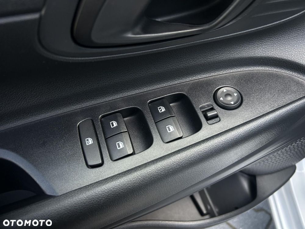 Hyundai i20 1.2 Modern - 10