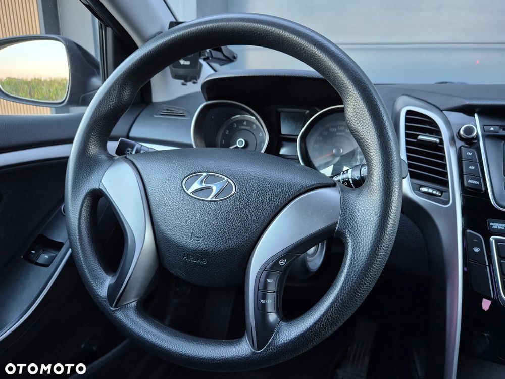 Hyundai i30 1.4 Premium - 13