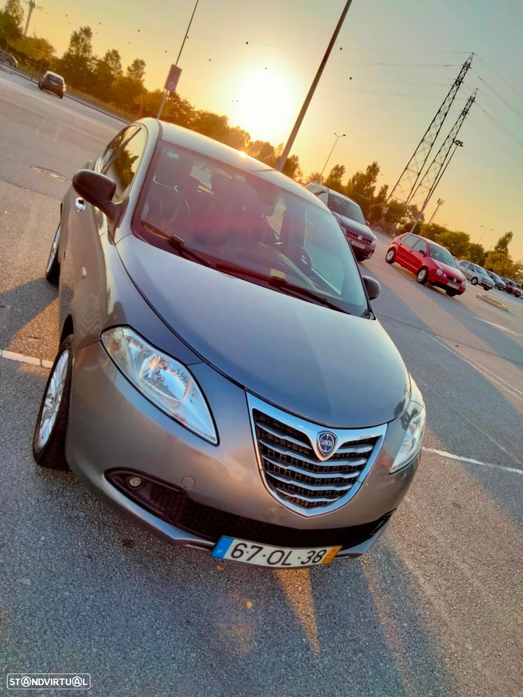 Lancia Ypsilon 1.2 S&S Silver - 4