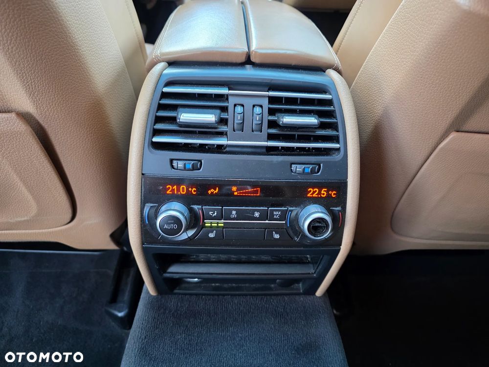 BMW Seria 7 730d xDrive - 27