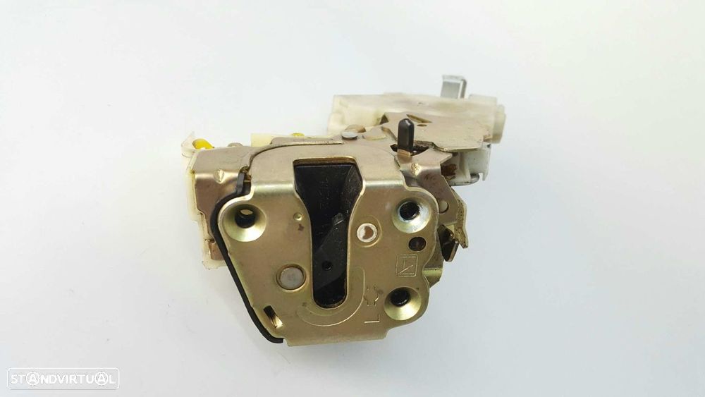 FECHADURA PORTA TRASEIRA ESQUERDA NISSAN TERRANO/TERRANO.II (R20) AVENTURA - 3