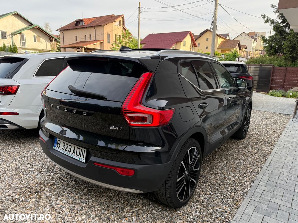 Volvo XC 40 B4 AT8 AWD Mild Hybrid Inscription - 2