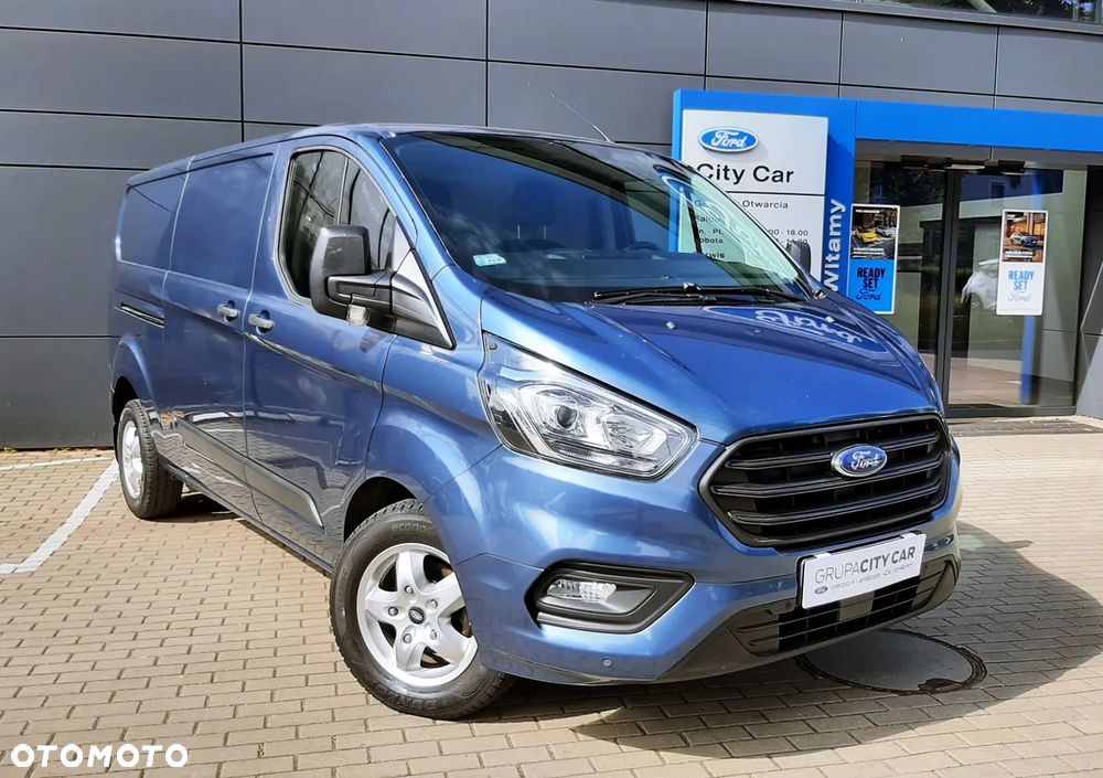 Ford CUSTOM - 3