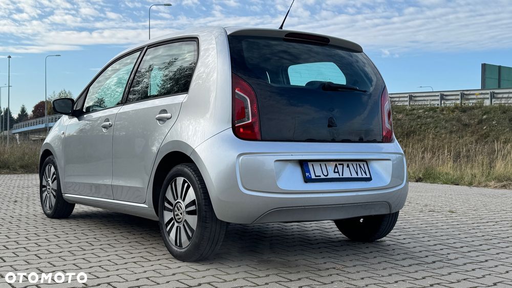 Volkswagen up! - 9