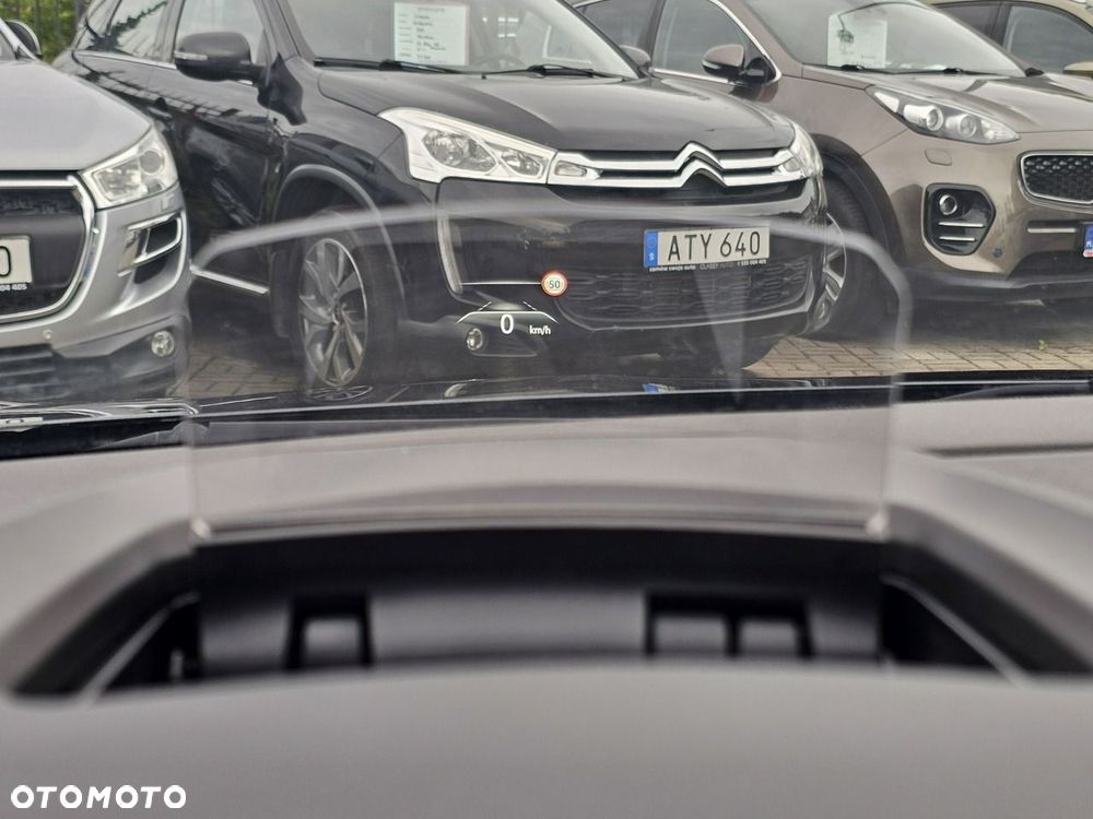 Renault Megane BLUE dCi 115 EDC BOSE EDITION - 33