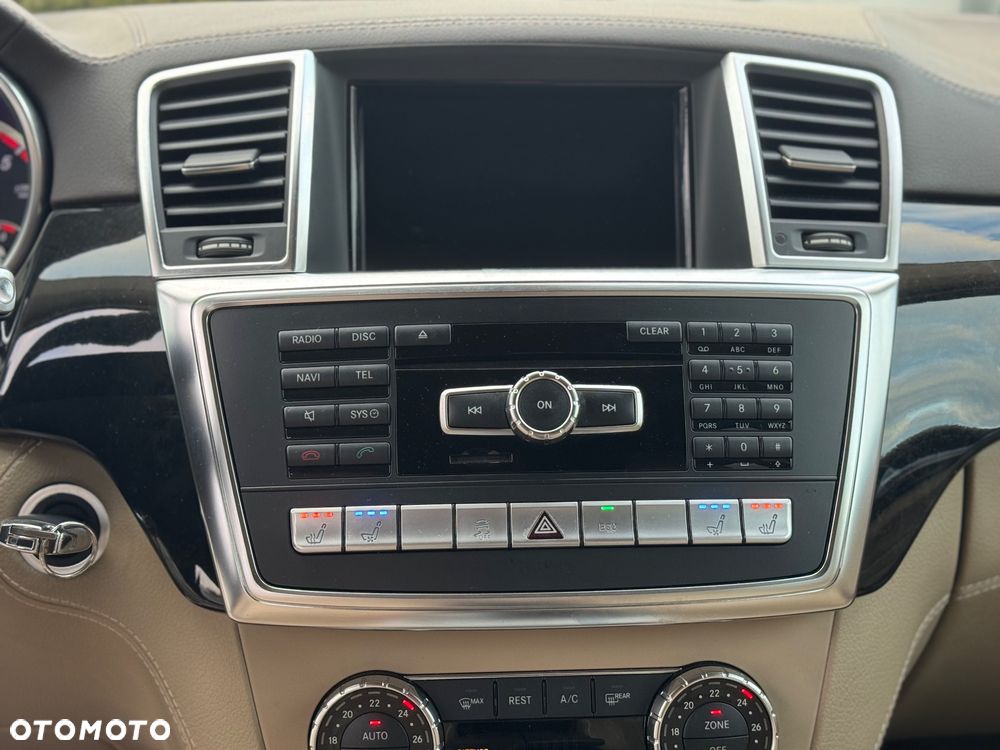 Mercedes-Benz ML 350 BlueTec 4-Matic - 29