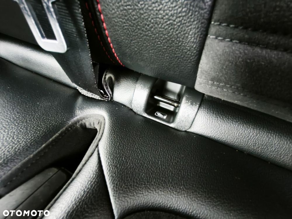 Ford Kuga - 23